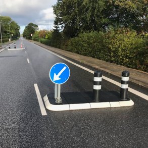 Pullert / skiltebeslag for Helleanlæg