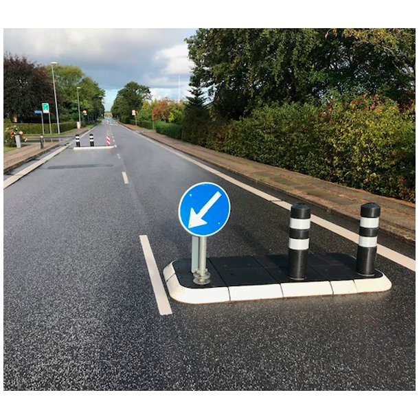 Helleanl�g Mini 150x150x10cm incl. skruer/plugs (excl. pullert/skilt)