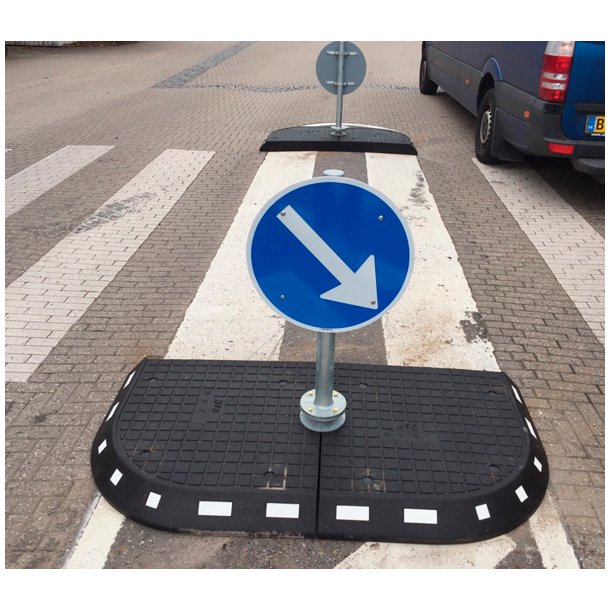 Helleanl�g Standard 240x200x10cm incl. skruer/plugs (excl. pullert/skilt)